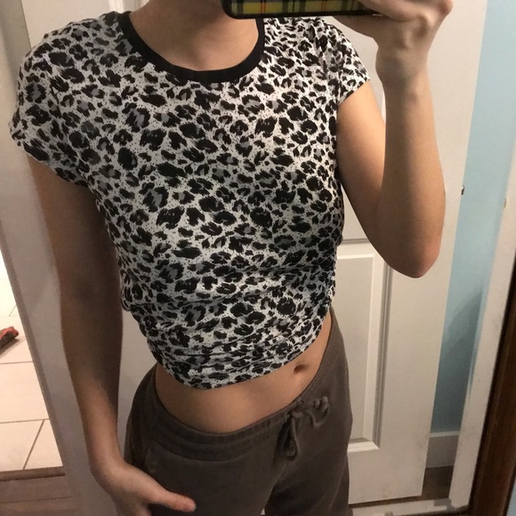 guess cheetah top - Picture 2 of 2